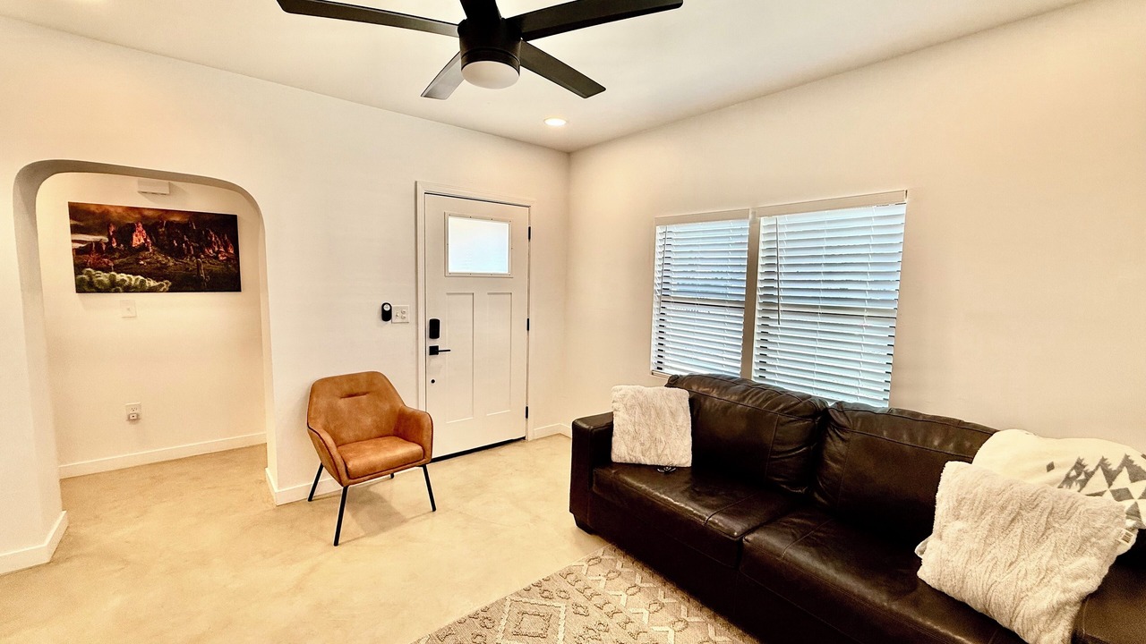 Photo of Livingroom in Downtown Tucson