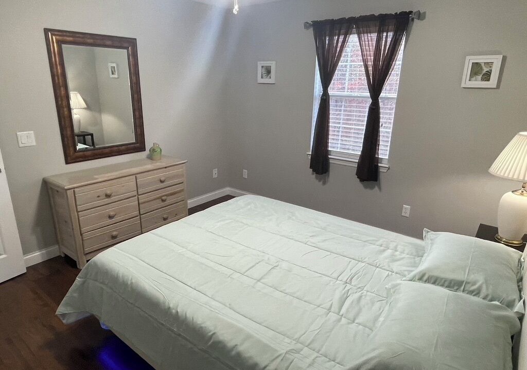 Photo of Bedroom in Graysville