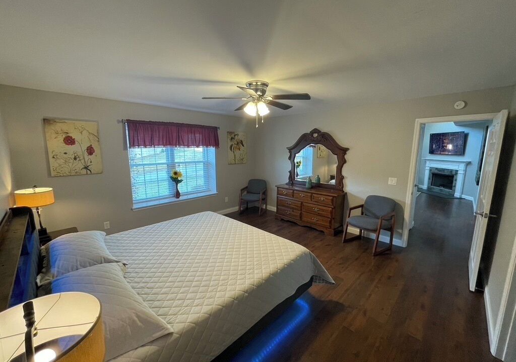 Photo of Bedroom in Graysville