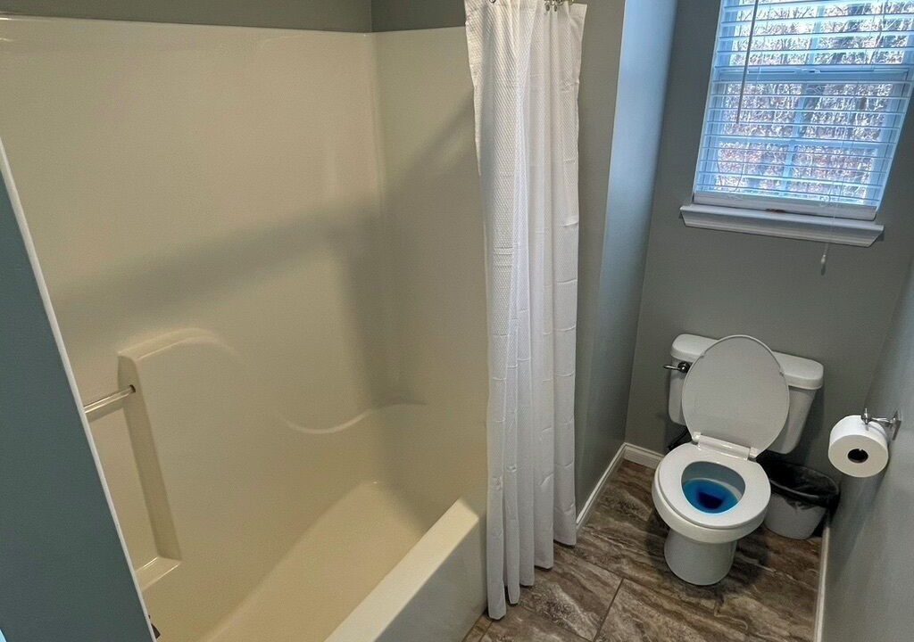 Photo of Bathroom in Graysville