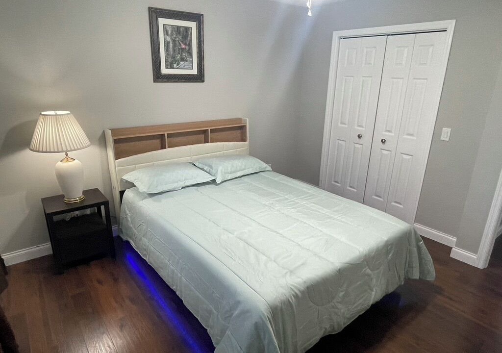 Photo of Bedroom in Graysville