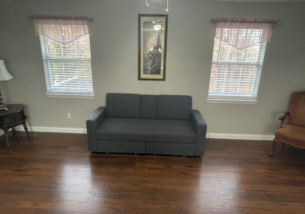 Photo of Livingroom in Graysville