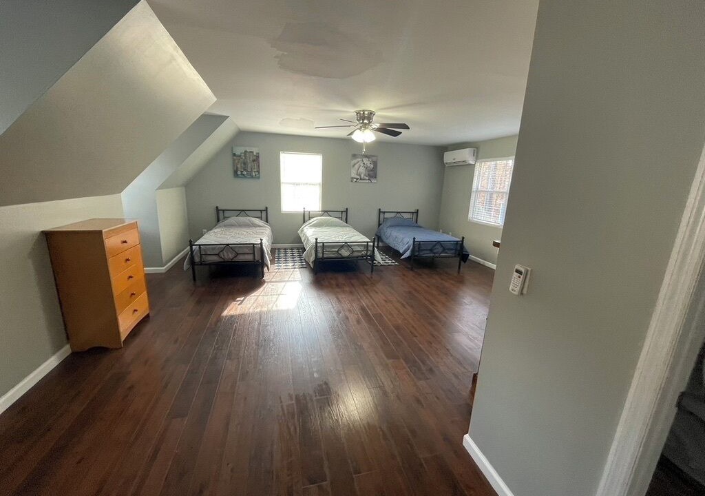 Photo of Bedroom in Graysville