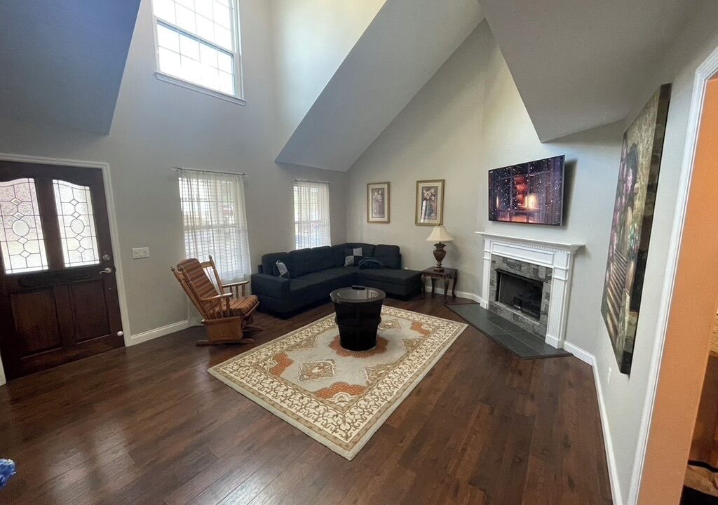 Photo of Livingroom in Graysville