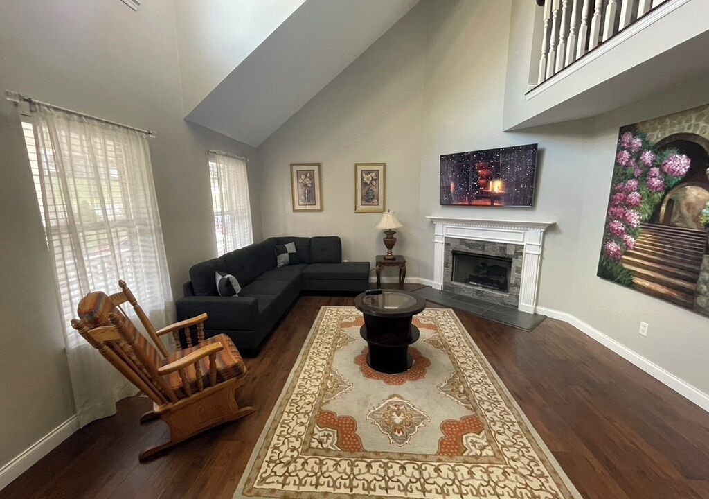 Photo of Livingroom in Graysville