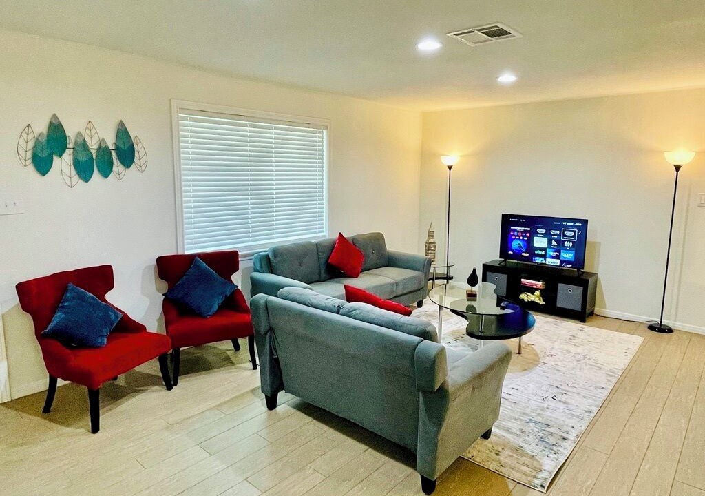 Photo of Livingroom in Panther Creek