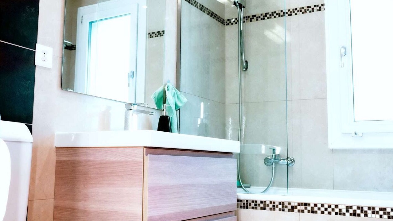 Photo of Bathroom in Neirivue