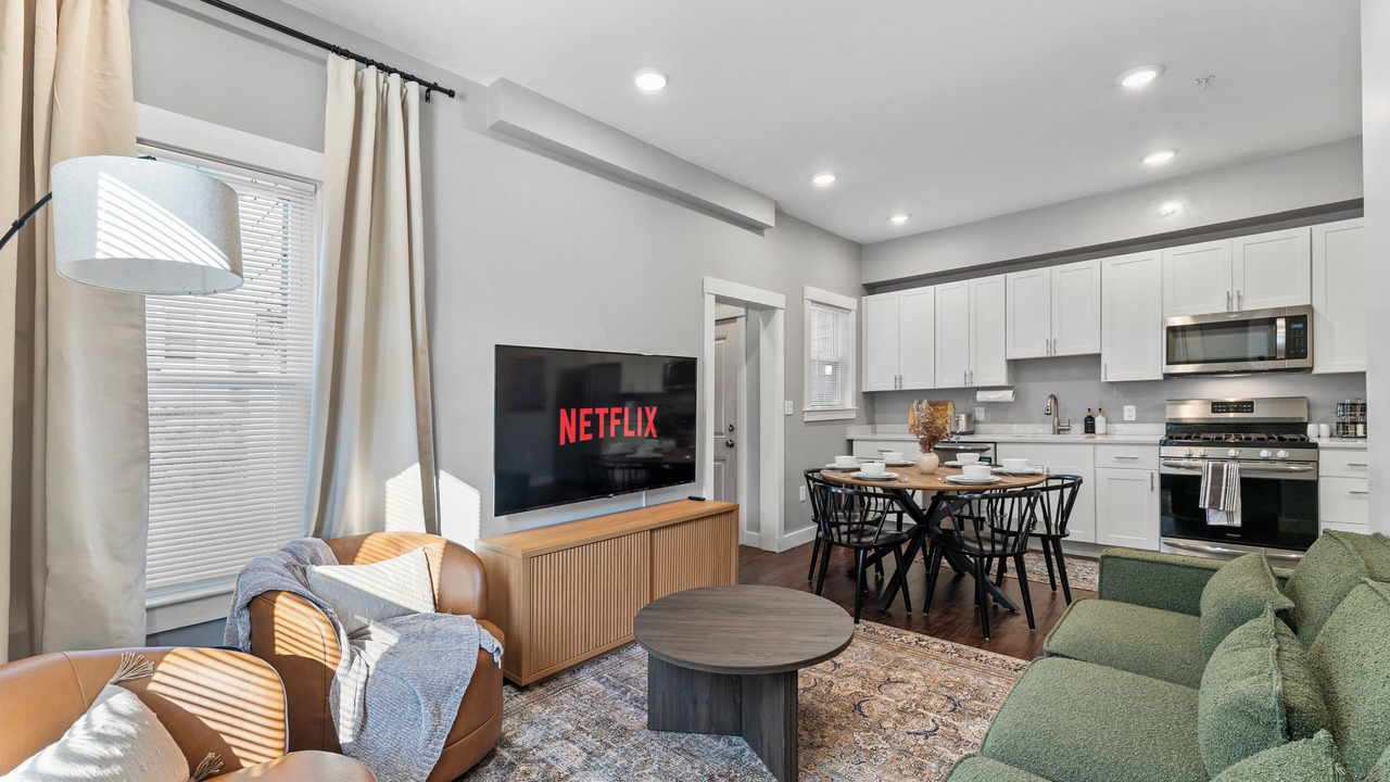 Photo of Livingroom in East Somerville