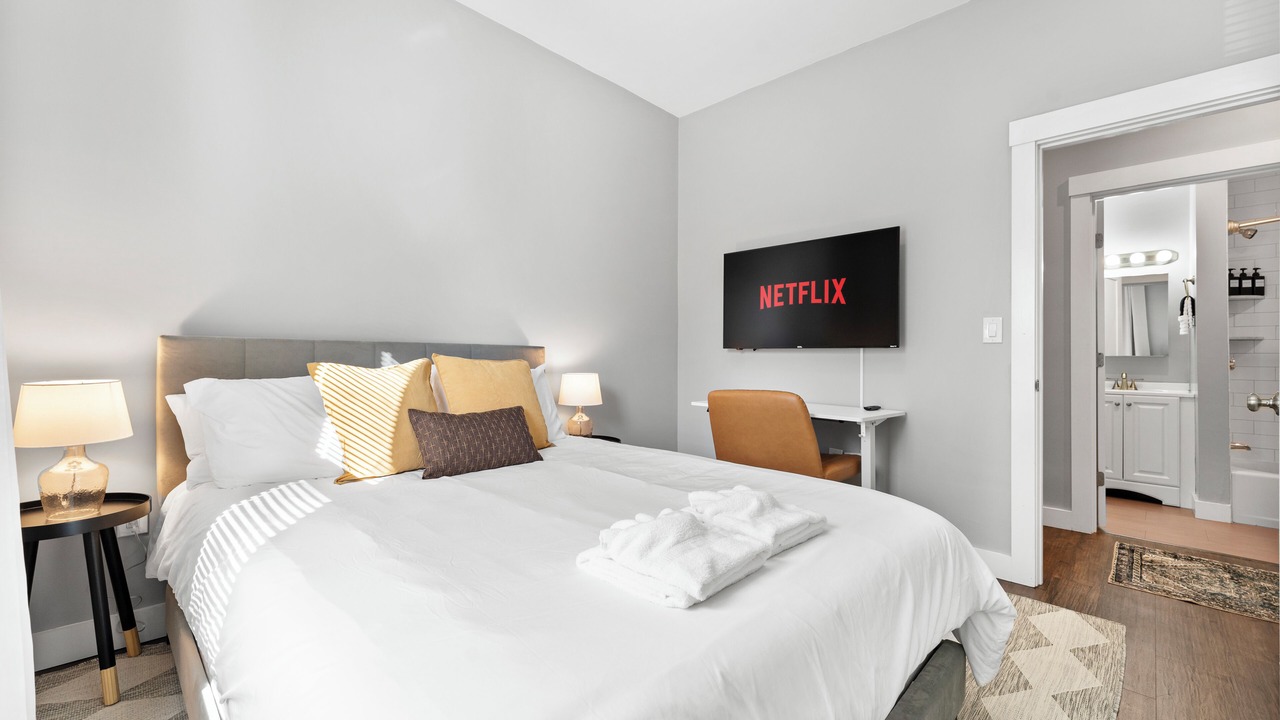 Photo of Bedroom in East Somerville
