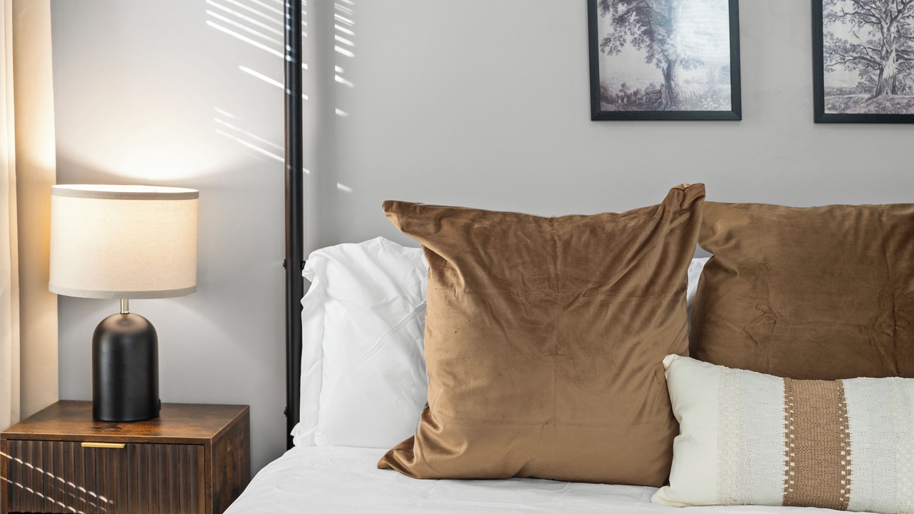 Photo of Bedroom in East Somerville