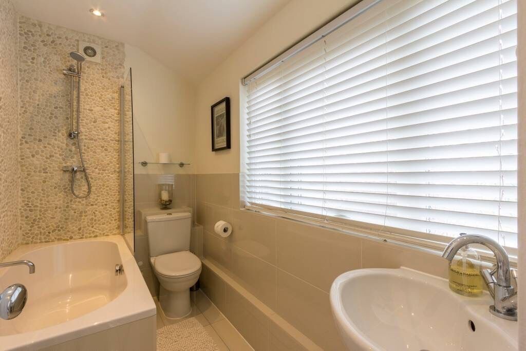 Photo of Bathroom in Deal
