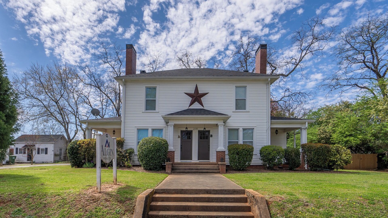 Photo of Outdoor in Monroe