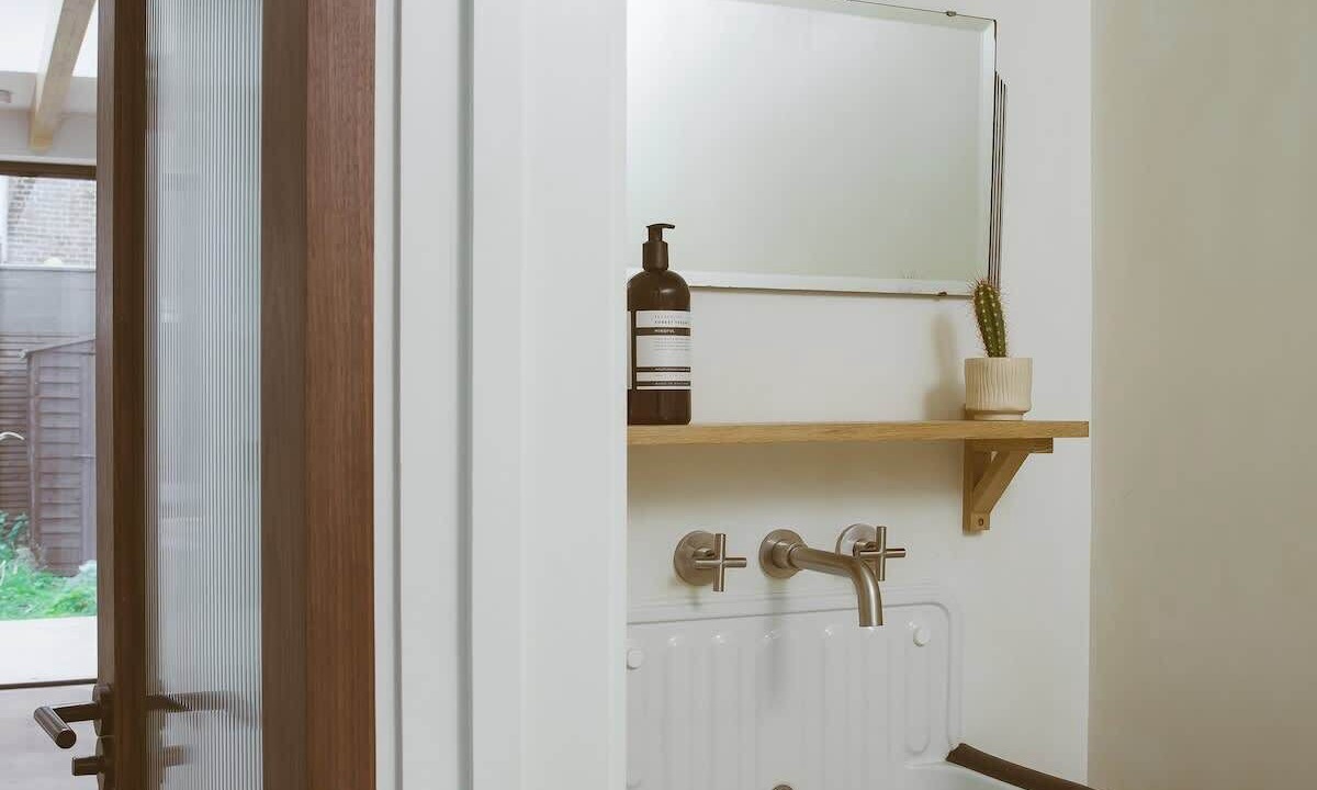 Photo of Bathroom in Markhouse