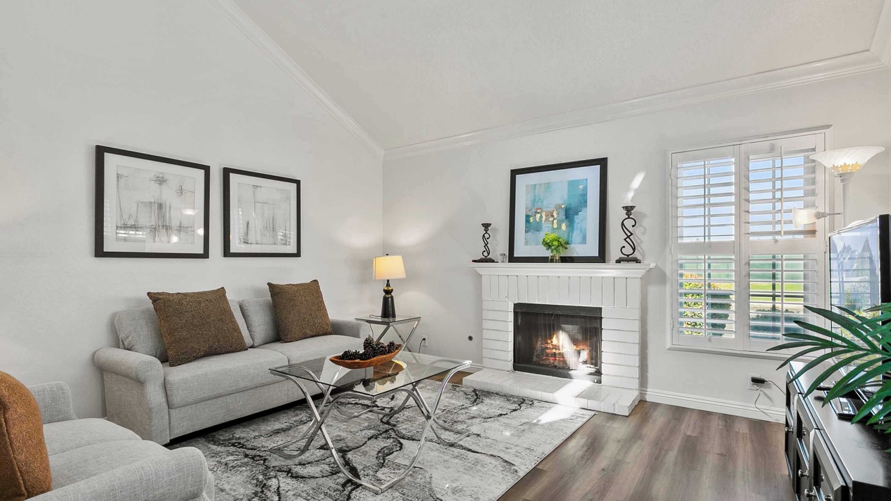 Photo of Livingroom in Woodbridge