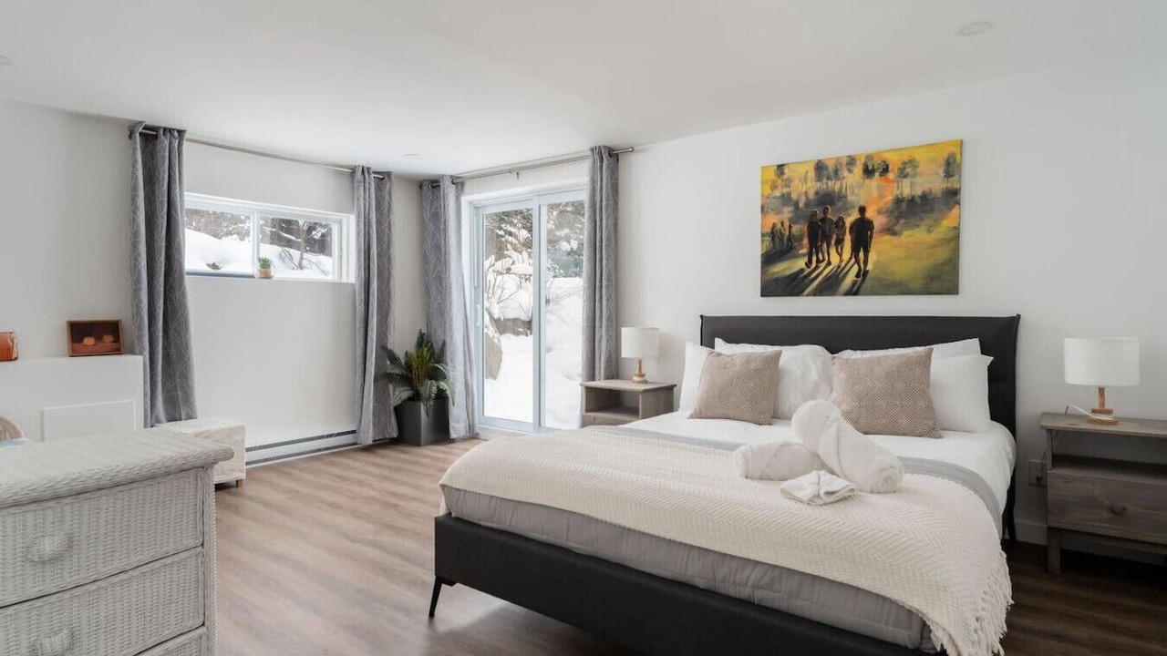 Photo of Bedroom in Val-des-Lacs