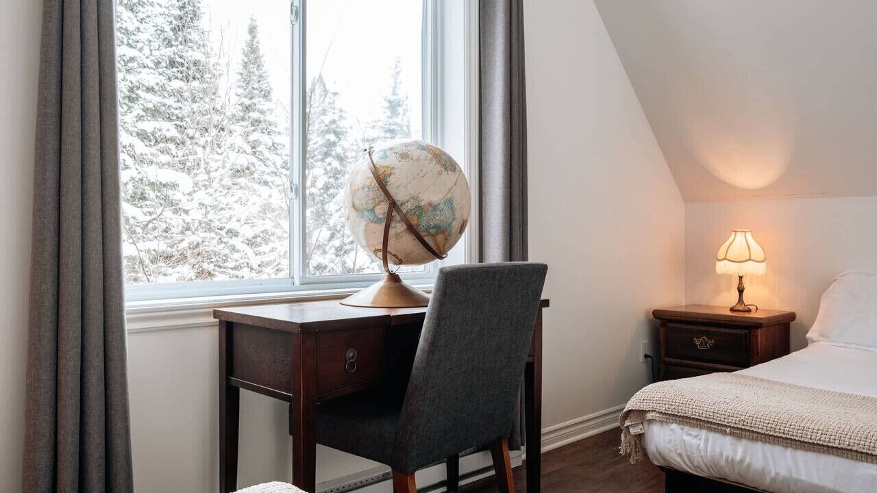 Photo of Bedroom in Val-des-Lacs