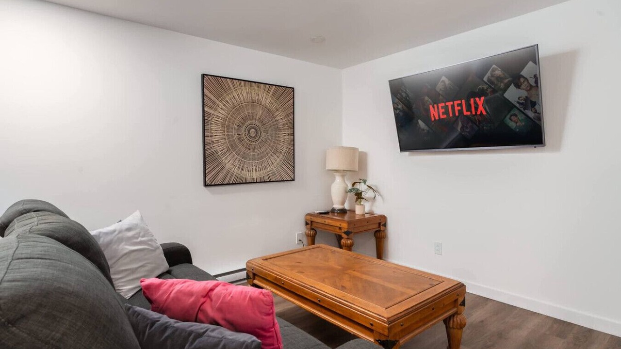Photo of Livingroom in Val-des-Lacs