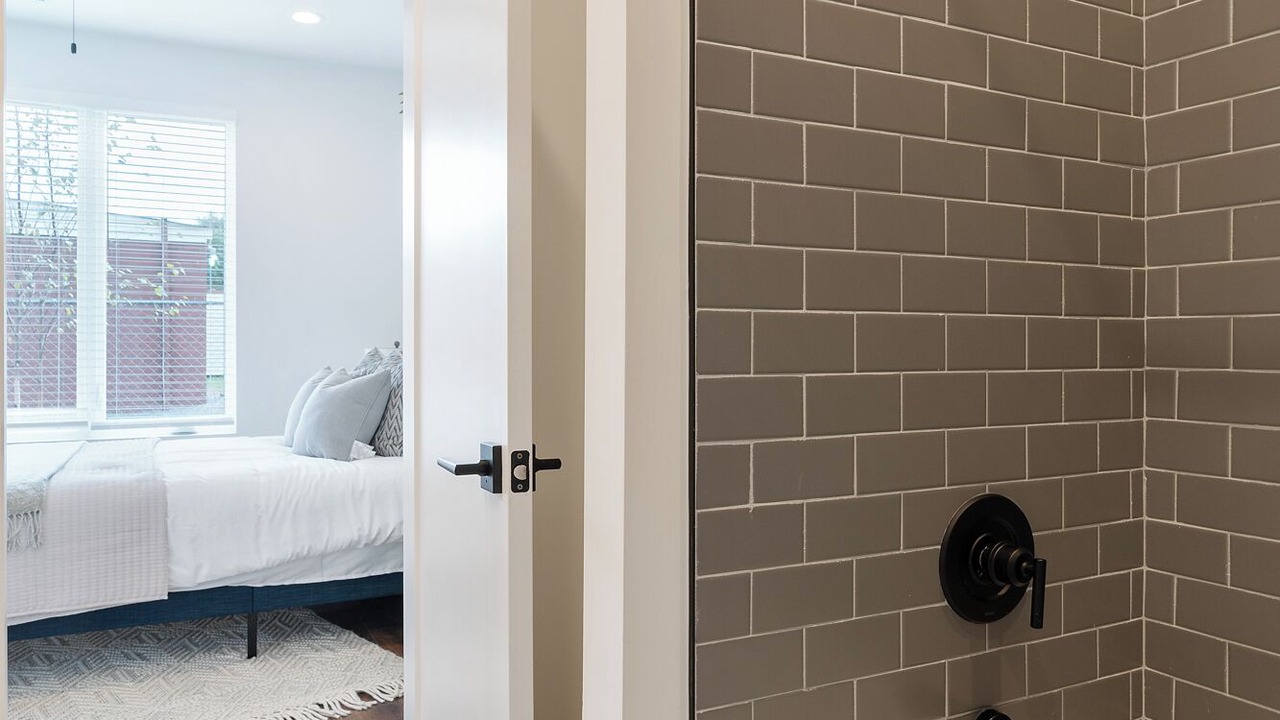 Photo of Bathroom in Hadley - Washington