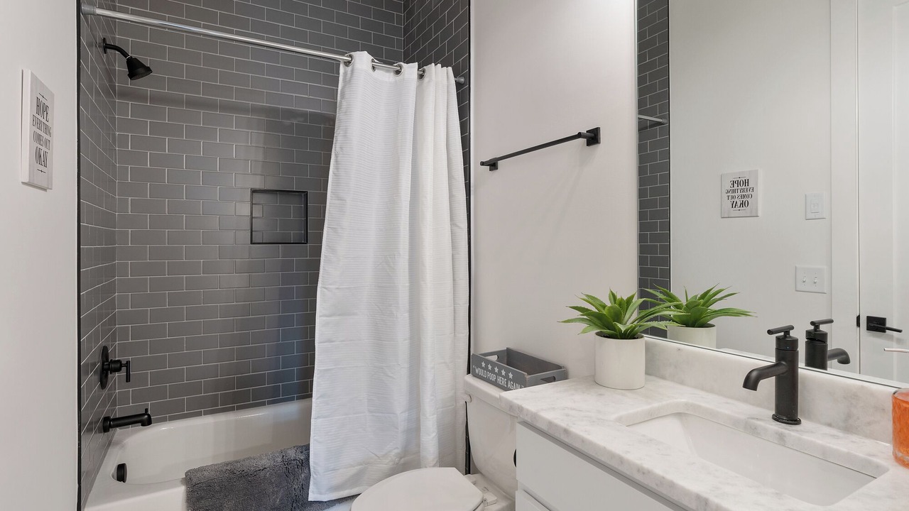 Photo of Bathroom in Hadley - Washington