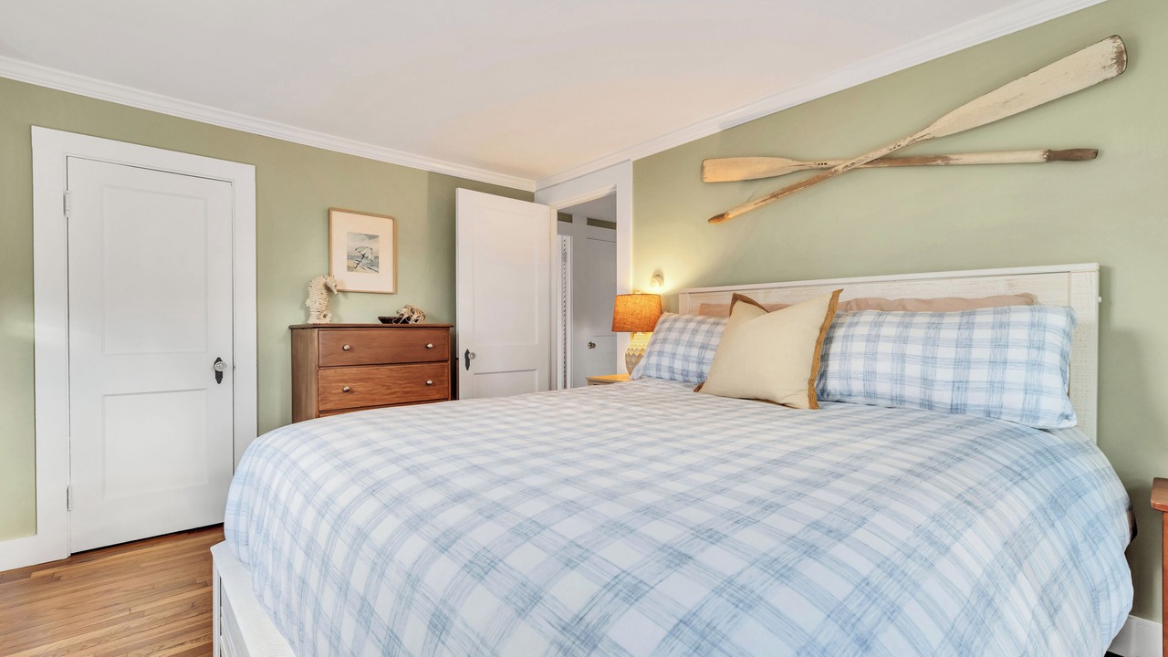 Photo of Bedroom in Northwest Harwich