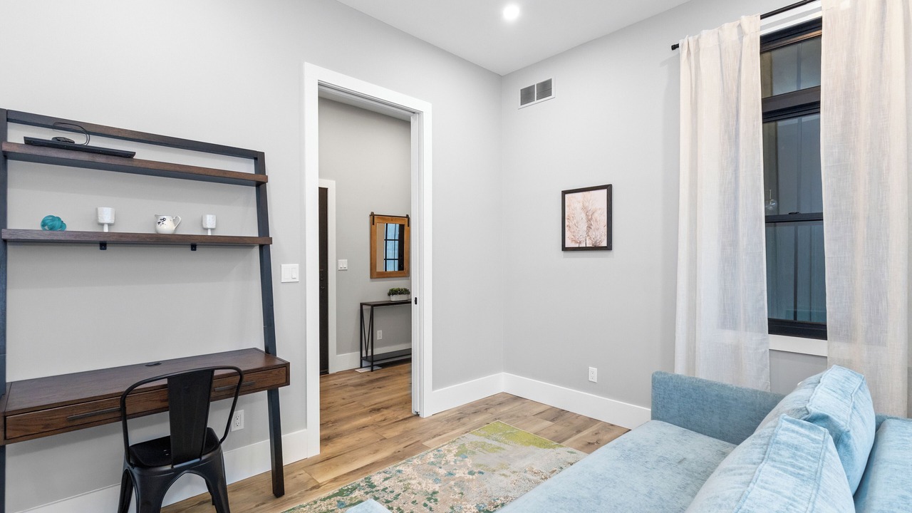Photo of Bedroom in Grand Beach