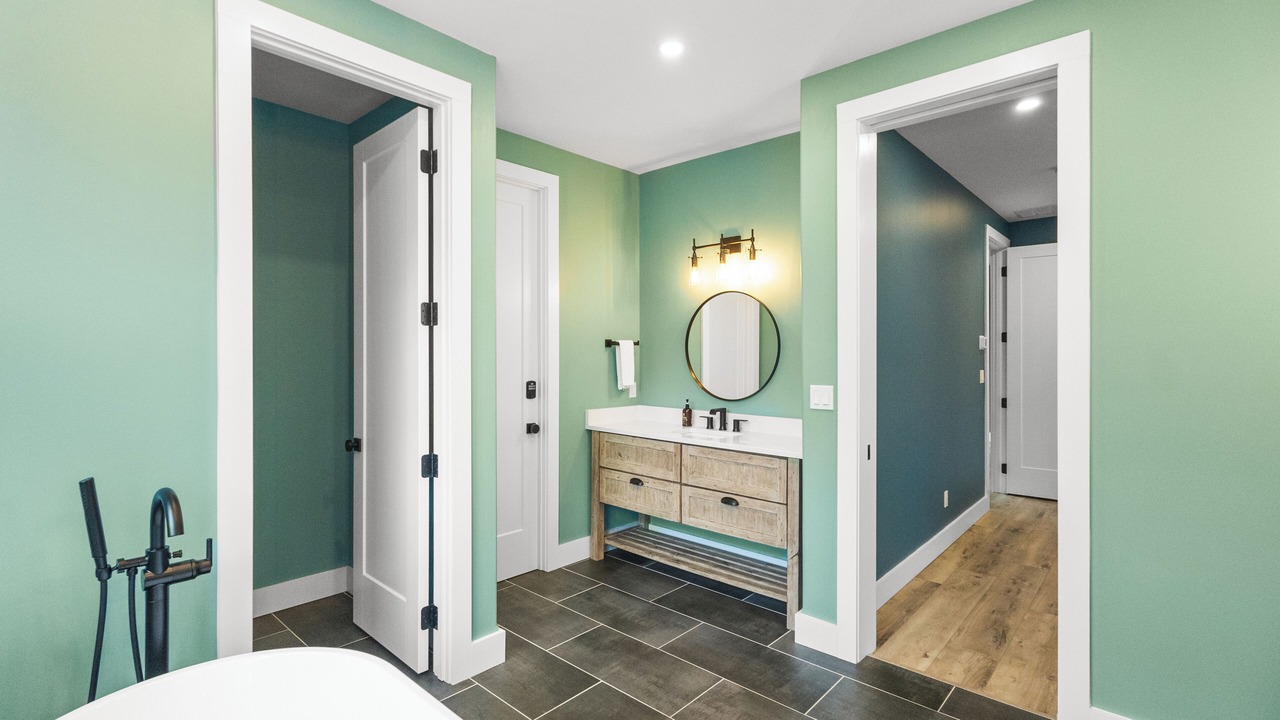 Photo of Bathroom in Grand Beach