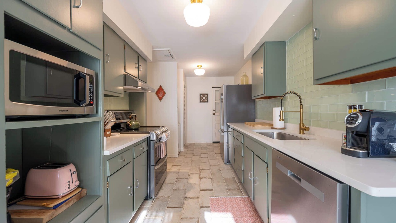 Photo of Kitchen in North Kessler Manor