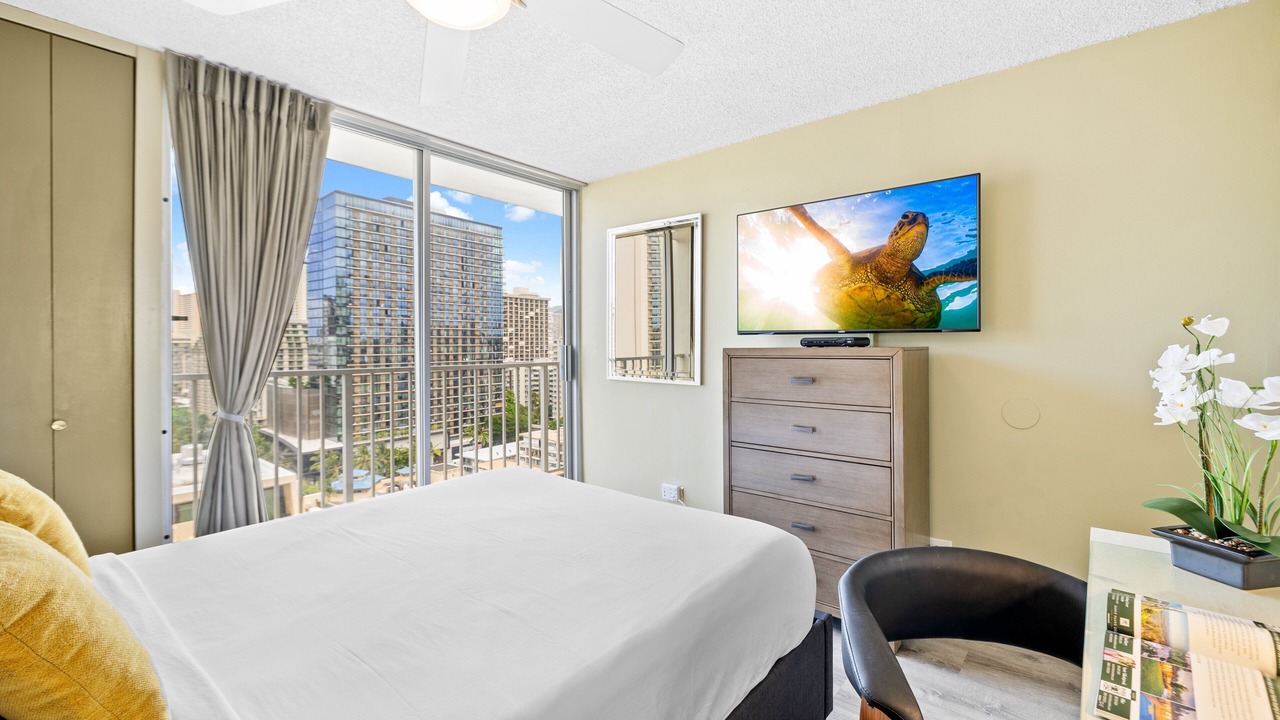 Photo of Bedroom in Waikiki