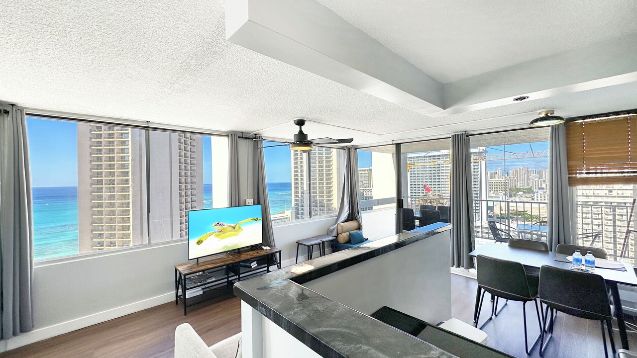 Photo of Livingroom in Waikiki