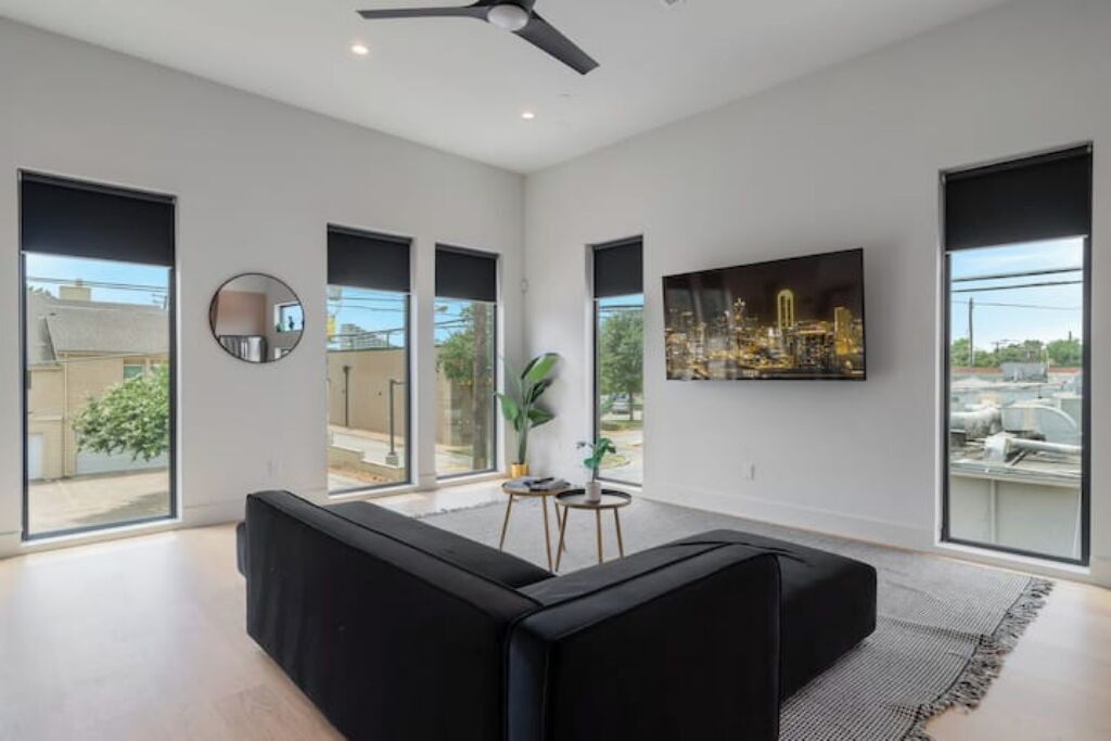 Photo of Bedroom in Oak Lawn