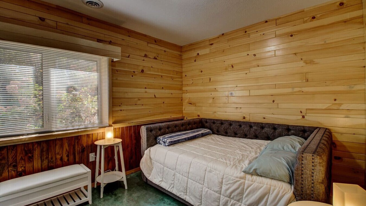 Photo of Bedroom in Brainerd