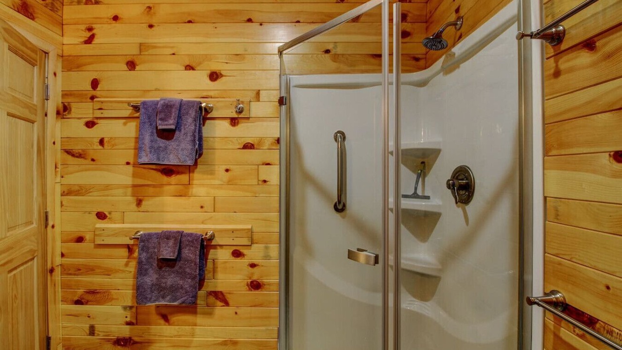Photo of Bathroom in Brainerd