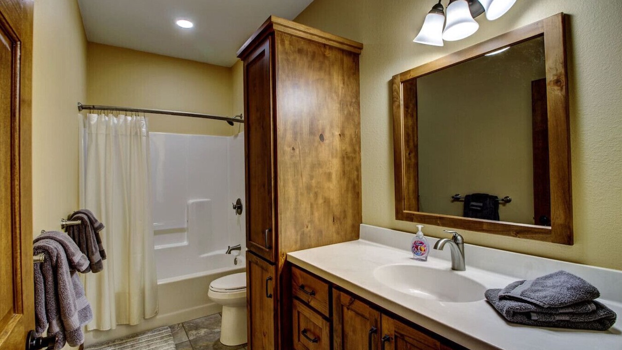 Photo of Bathroom in Brainerd