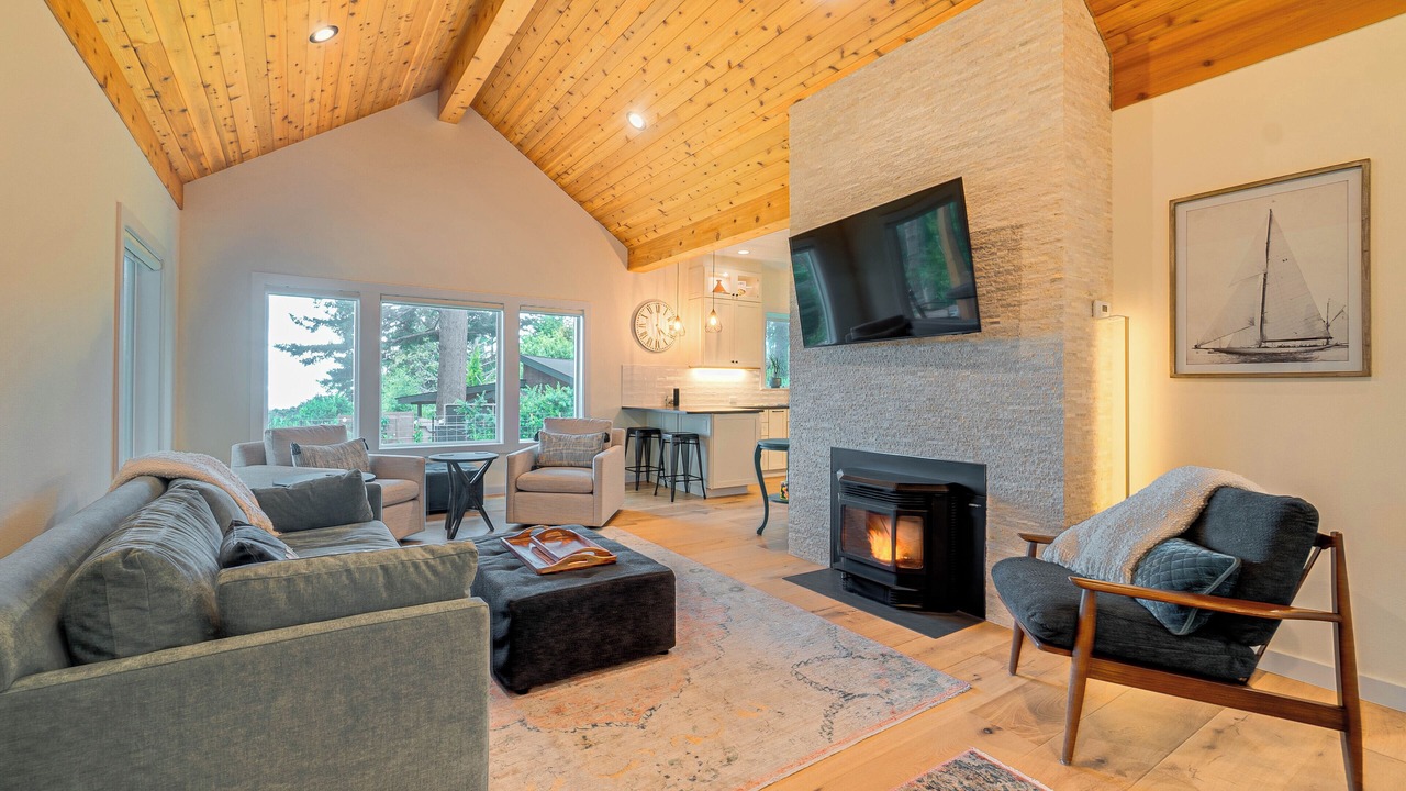 Photo of Livingroom in Gold Beach