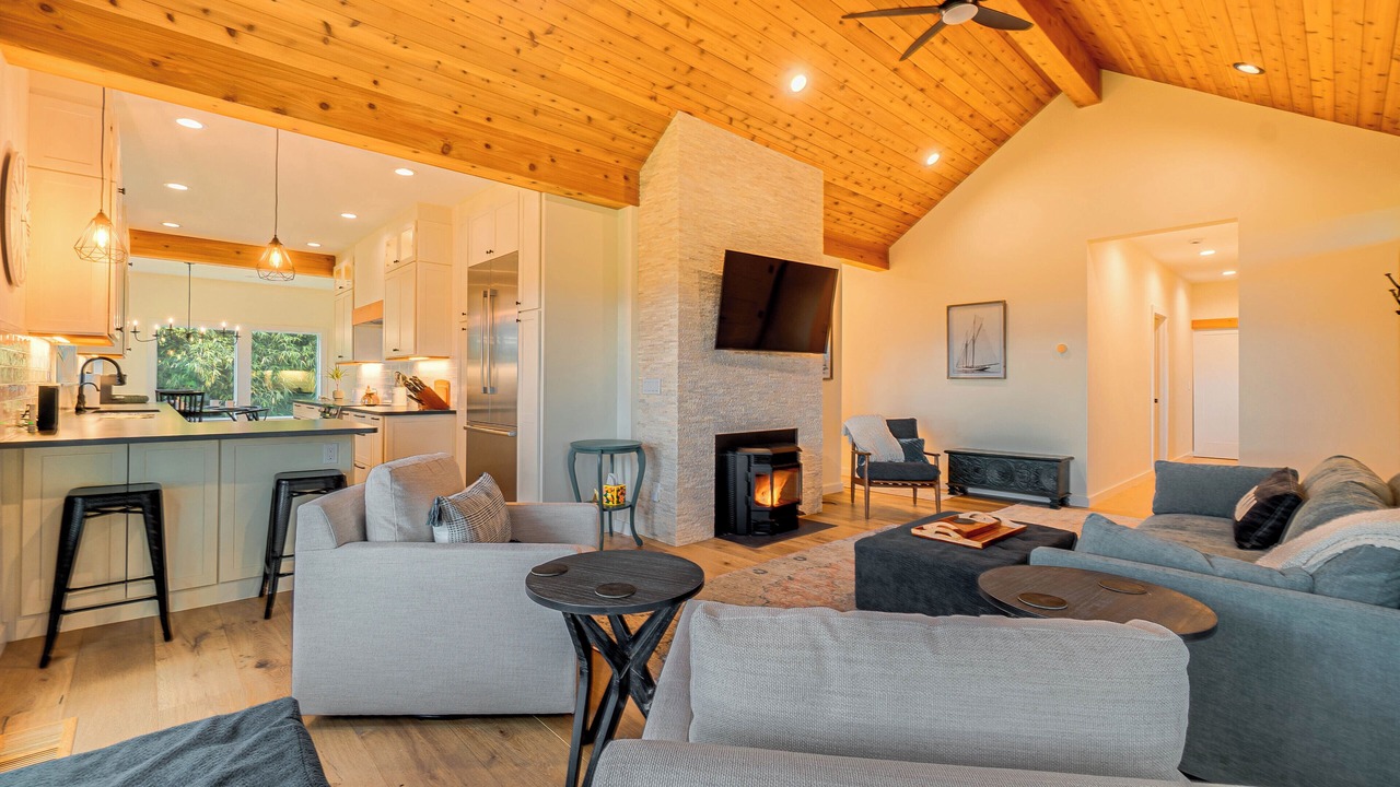 Photo of Livingroom in Gold Beach