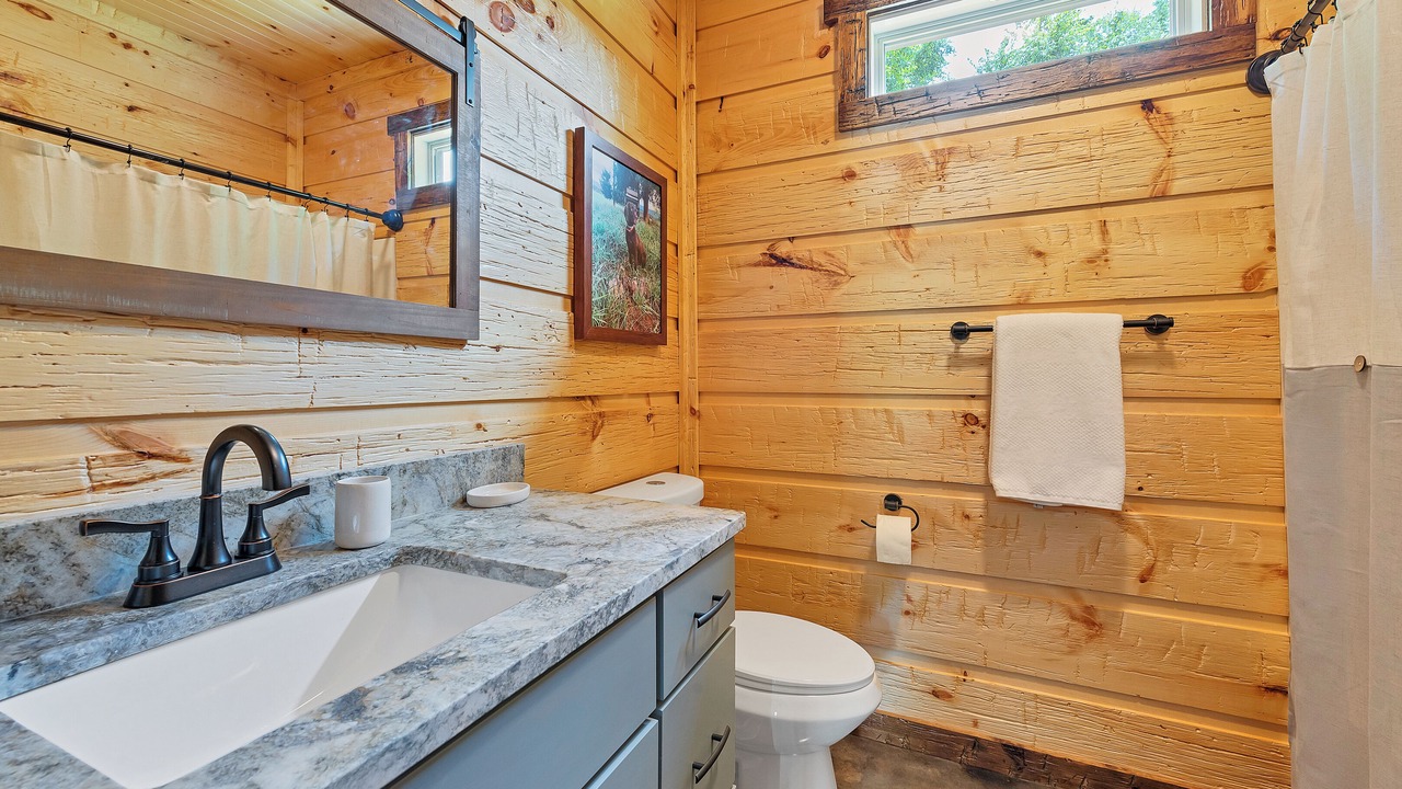 Photo of Bathroom in Walland