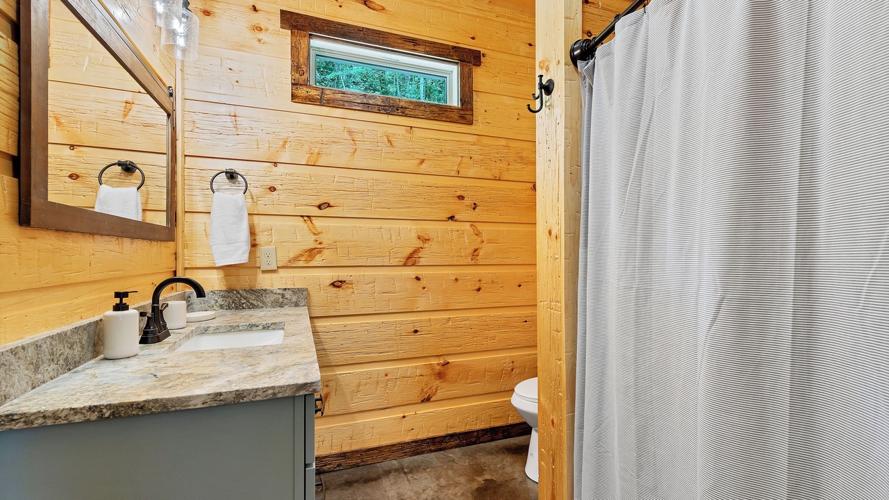 Photo of Bathroom in Walland