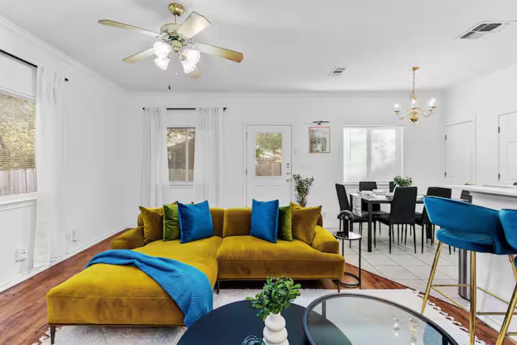 Photo of Livingroom in Austin