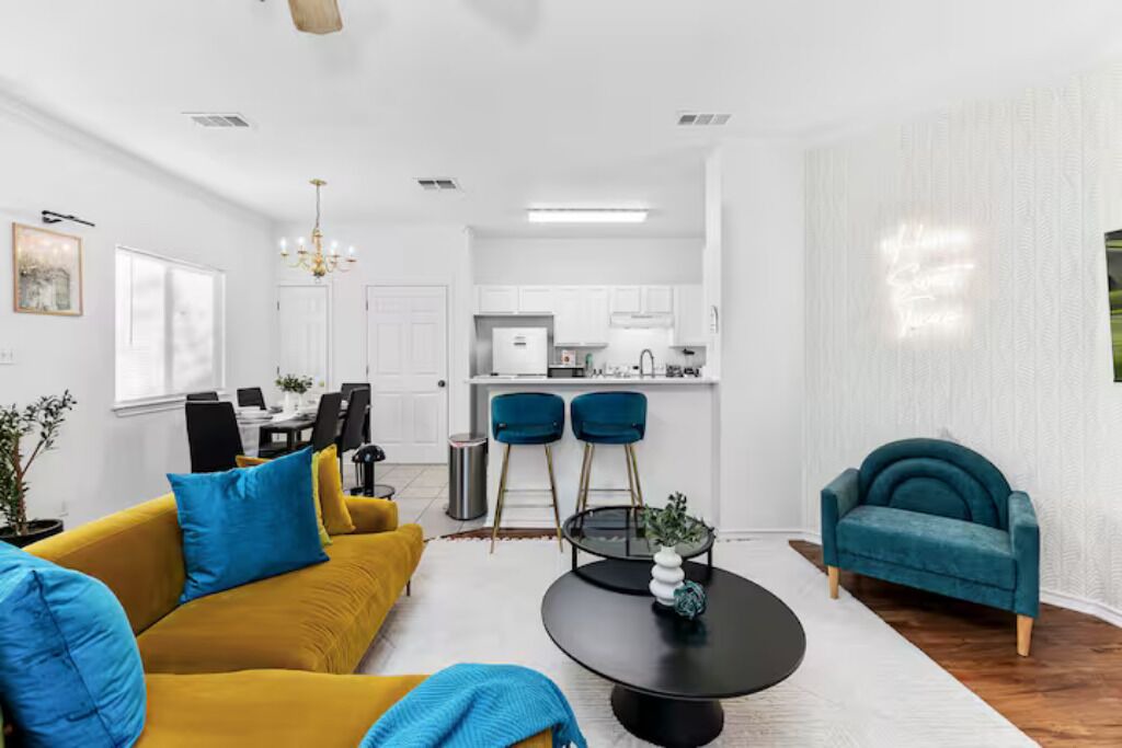 Photo of Livingroom in Austin