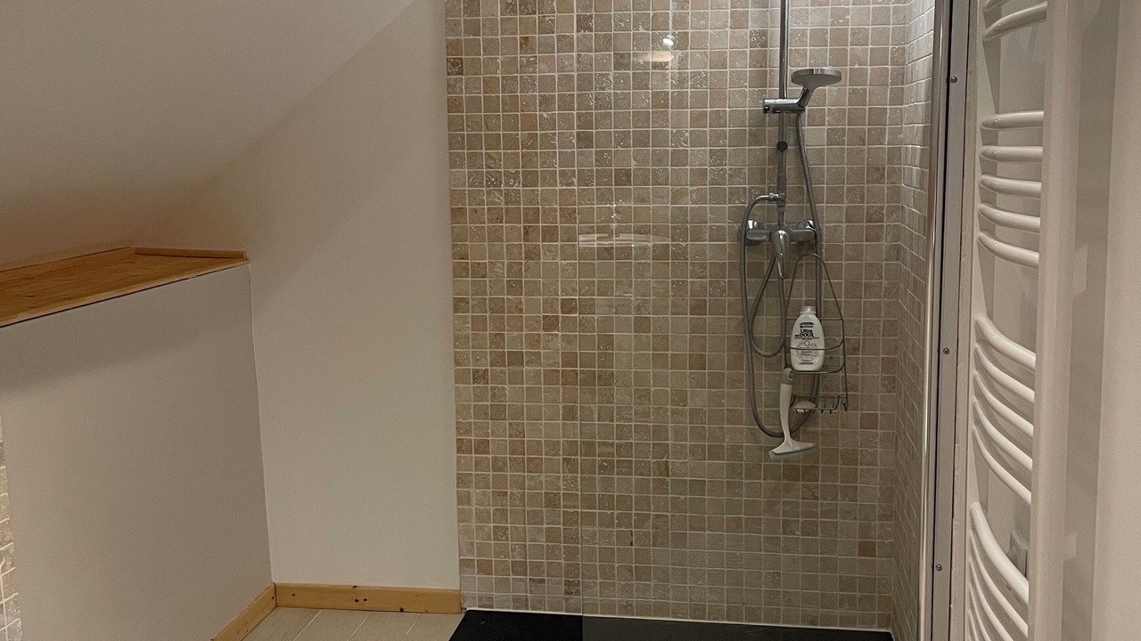 Photo of Bathroom in Allonnes