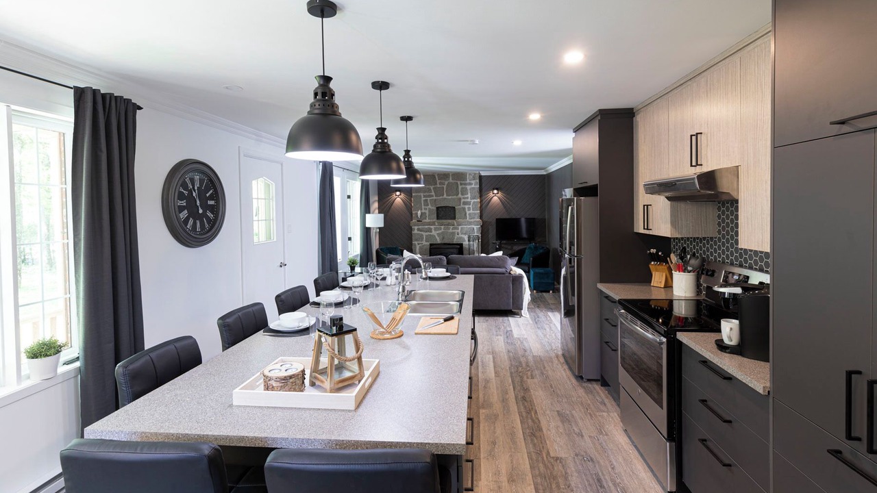 Photo of Kitchen in Saint-Pierre-de-l'lle-d'Orleans