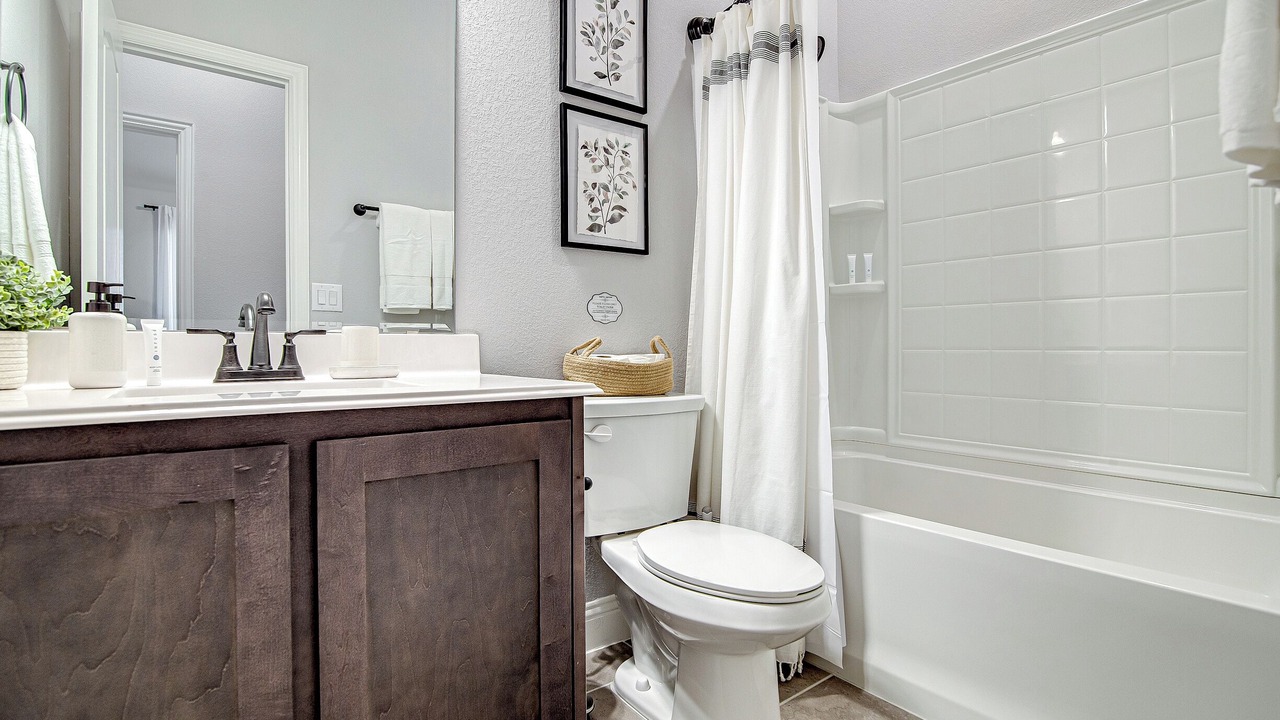 Photo of Bathroom in Crowley