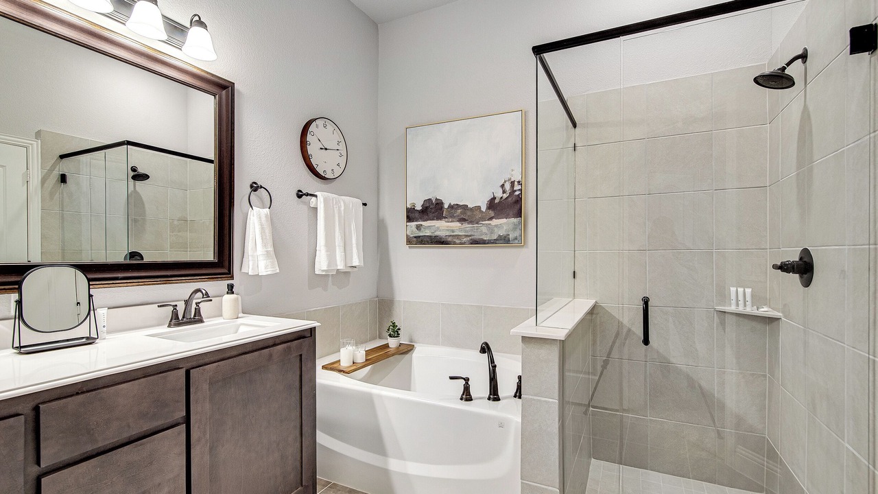 Photo of Bathroom in Crowley