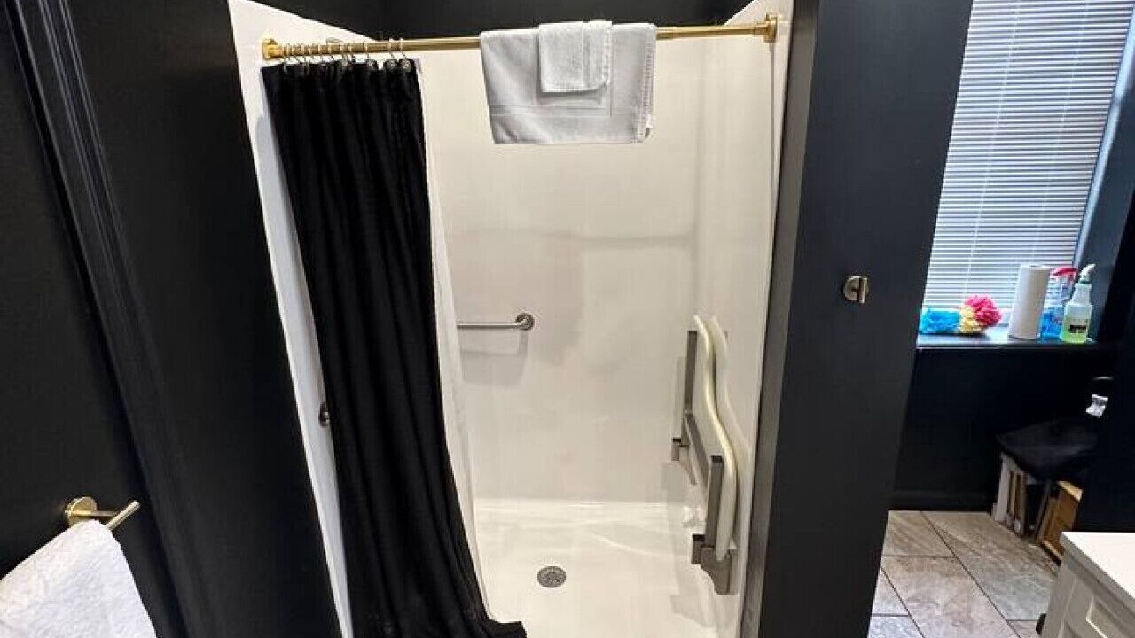 Photo of Bathroom in St. Charles Historic District