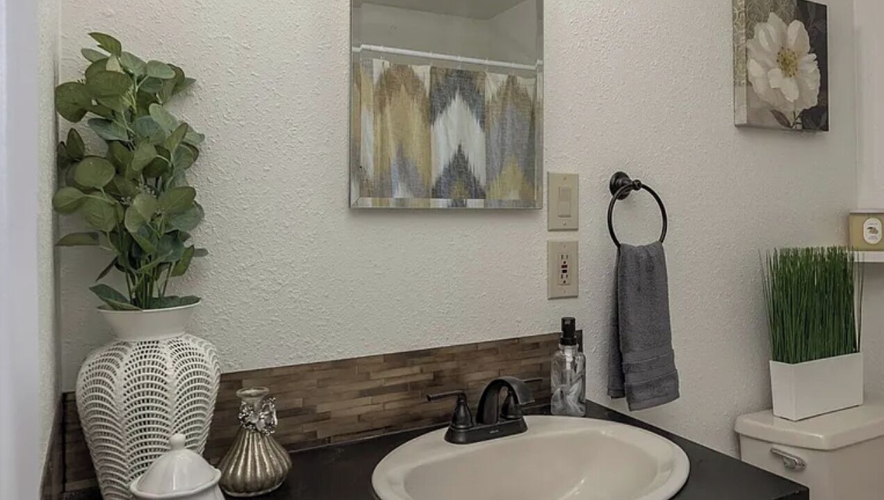 Photo of Bathroom in Highline