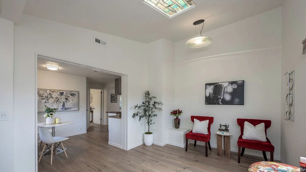 Photo of Others in Highline