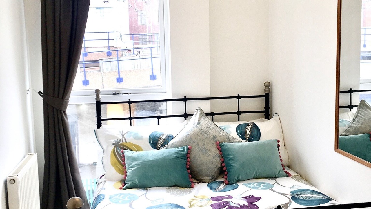 Photo of Bedroom in Tower Hill