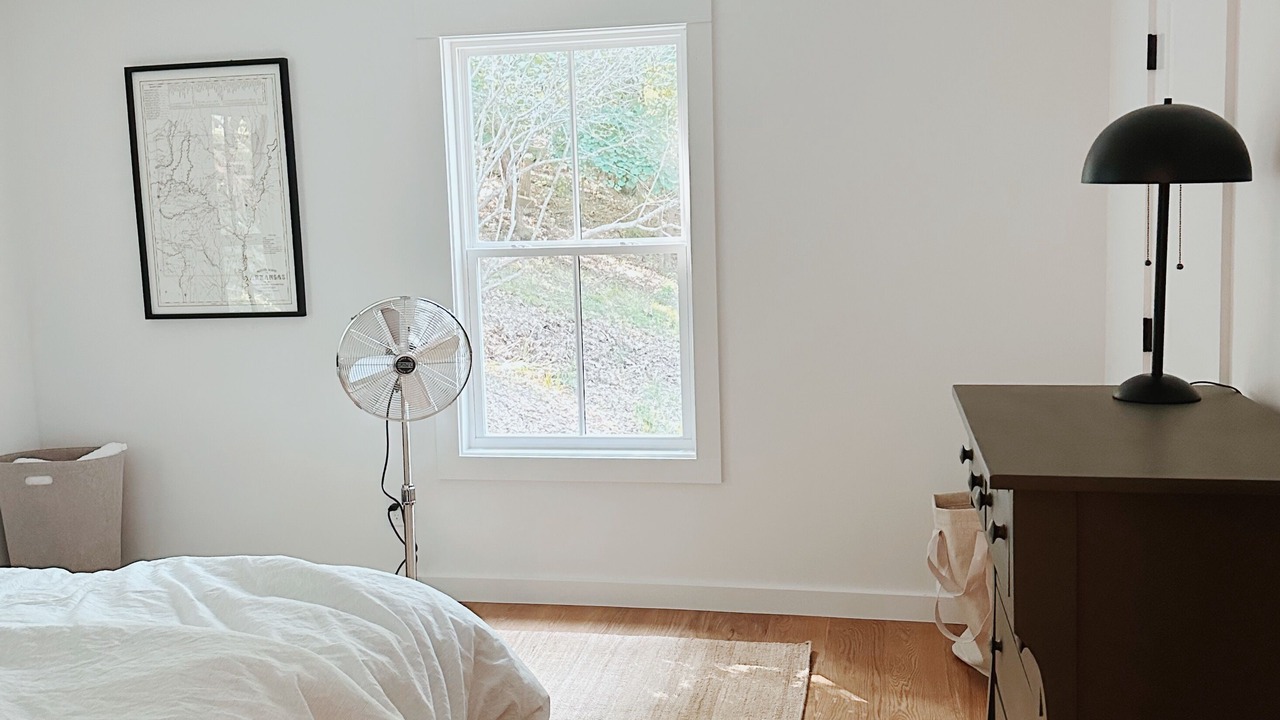 Photo of Bedroom in Garfield