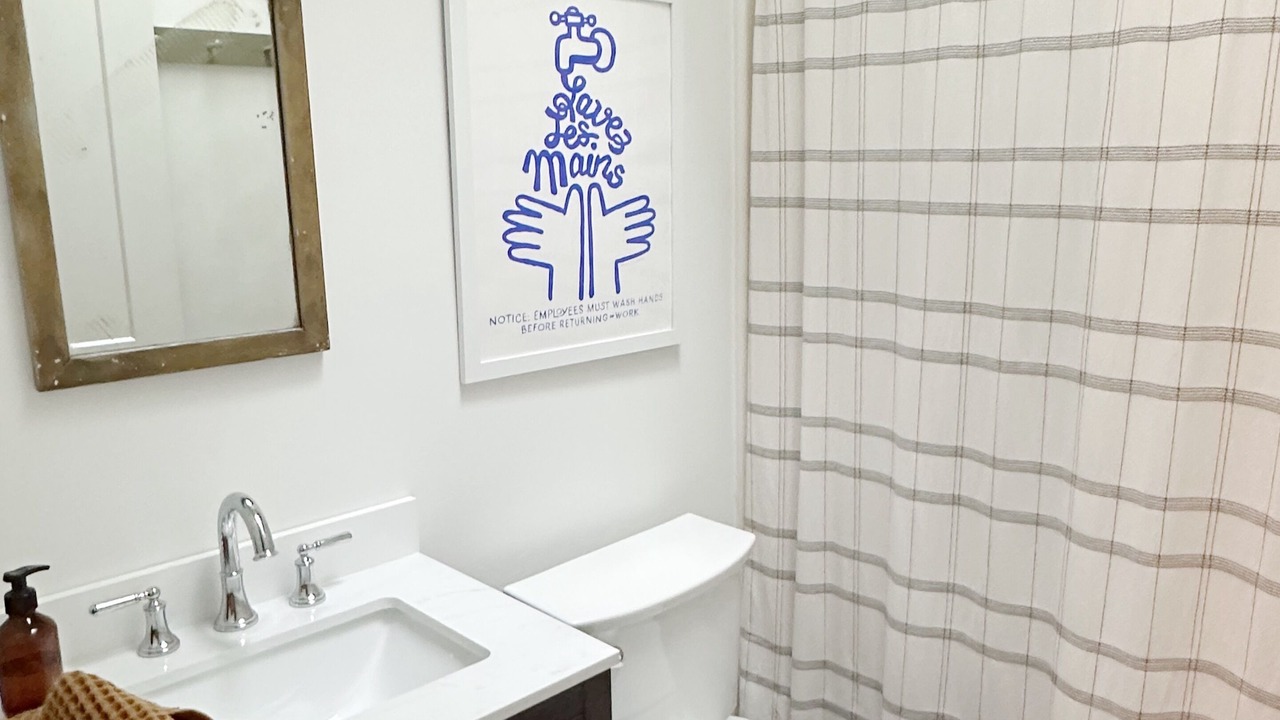 Photo of Bathroom in Garfield