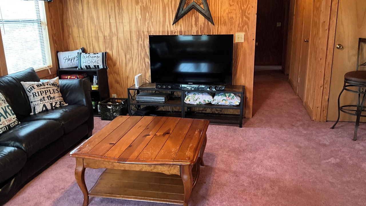 Photo of Livingroom in Somerville